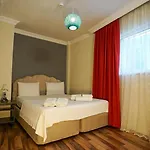 Maria House Апартаменты *